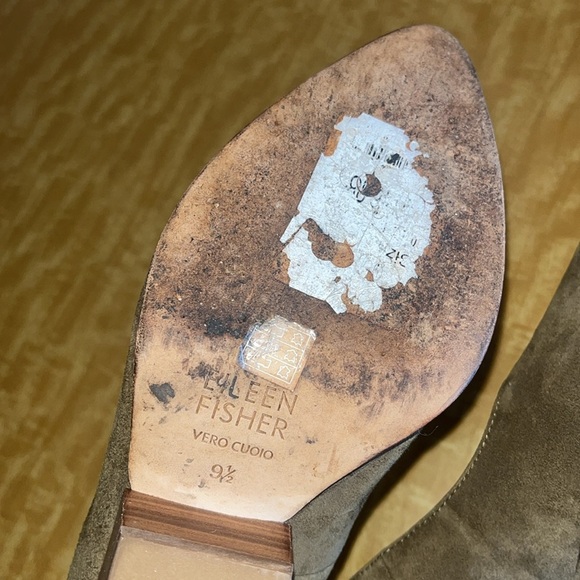 Eileen Fisher ladies wedge style green suede Hawk heels with pointy toe SZ 9.5 - Picture 8 of 10